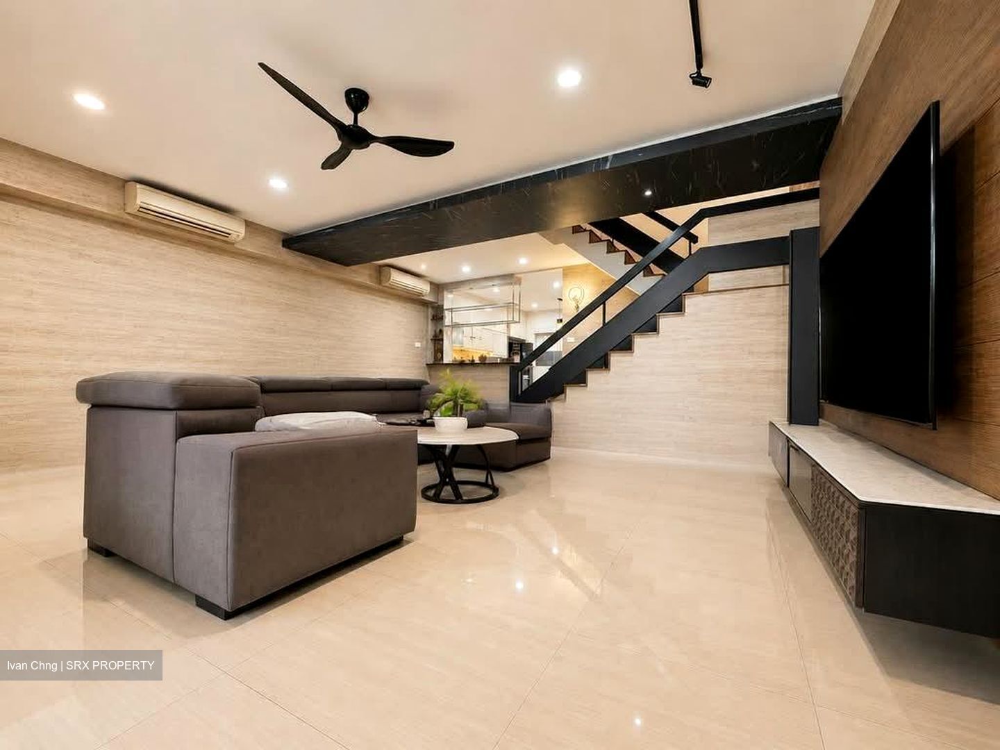 Yio Chu Kang Terrace (D19), Terrace #575946421